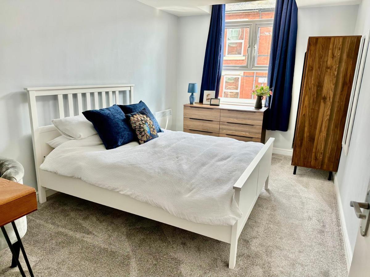 Comfortable City Apartment Derby Exterior photo
